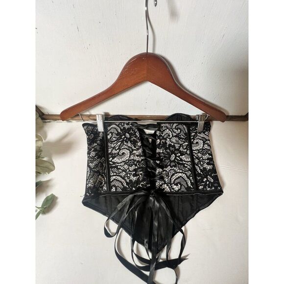 Women's Back Lace Up Corset Size Small.      A - Picture 3 of 6